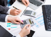 人保车险|如何选择车险投保公司？