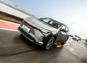 丰田汽车2月全球销量下滑6.9%