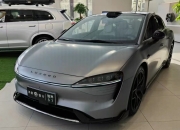 一句话点评3月中大型车：智界和小米都来了，BBA躺赢时代即将结束